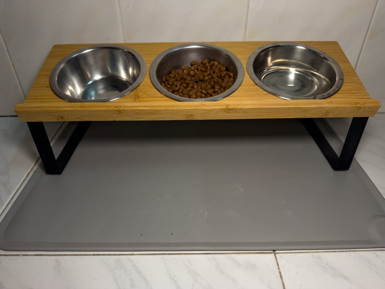 Triple Feeding Station - Walnut & Ceramic - Pawiture